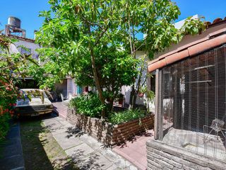 Foto 41 de Casa en Venta La Plata 3 dormit, quincho, pileta  19 66/67