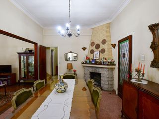 Foto 6 de Casa en Venta La Plata 3 dormit, quincho, pileta  19 66/67