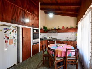 Foto 19 de Casa en Venta La Plata 3 dormit, quincho, pileta  19 66/67