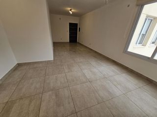 Foto 4 de En Alquiler dpto. en Rivadavia al 1750 - 2 dodrmitorios