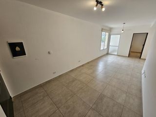 Foto 2 de En Alquiler dpto. en Rivadavia al 1750 - 2 dodrmitorios