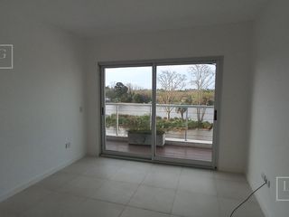 Foto 22 de Departamento al río dos dormitorios barrio náutico Albanueva