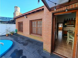 Foto 5 de CHALET DE 3 AMB. CON PILETA- RIO NEGRO 4400