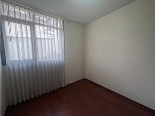 Foto 17 de Cumbaya, sector Miravalle,  Casa en Renta, 250m2, 3 Habitaciones