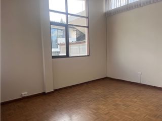 Foto 6 de Cumbaya, sector Miravalle,  Casa en Renta, 250m2, 3 Habitaciones