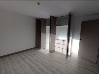 Foto 20 de Lomas de Monteserrín, Departamento en Venta, 240m2, 4 Habitaciones
