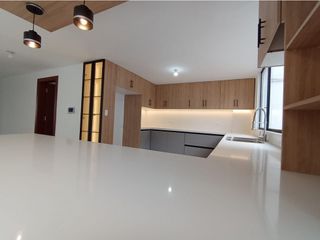 Foto 7 de Lomas de Monteserrín, Departamento en Venta, 240m2, 4 Habitaciones