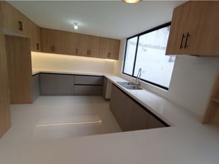 Foto 5 de Lomas de Monteserrín, Departamento en Venta, 240m2, 4 Habitaciones