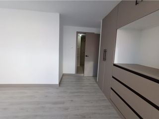 Foto 16 de Lomas de Monteserrín, Departamento en Venta, 240m2, 4 Habitaciones