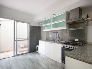 Foto 2 de PH.VILLA URQUIZA! TRIUNVIRATO 5000. OPORTUNIDAD!