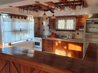 Foto 3 de CASA VENTA HARAS DEL SUR I 4 DORMITORIOS PILETA