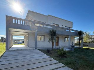 Foto 1 de Casa en venta de 3 dormitorios c/ cochera en Tandil