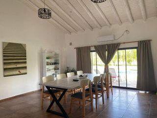 Foto 4 de Chalet en venta de 4 dormitorios c/ cochera en Rama Caída