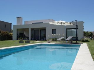 Foto 10 de CASA 4 AMBIENTES  HARAS SANTA MARÍA PARQUE PILETA