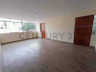 Foto 10 de VENTA DE CASA EN LA PERLA CALLAO JUNTO AL PARQUE