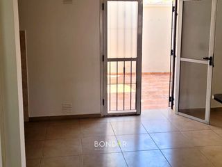 Foto 5 de DUPLEX EN ALQUILER B° LAS PALMERAS- 3 dorm/ 2 Baños/ Cochera