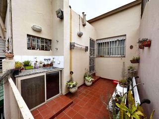 Foto 8 de Casa en venta con parque - La Plata