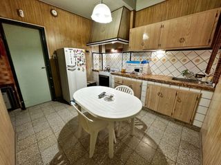 Foto 4 de Casa en venta con parque - La Plata