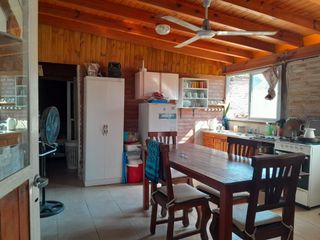 Foto 2 de VENTA - CASA CON LOCALES COMERCIALES -Bª JURAMENTO