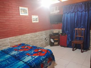 Foto 6 de VENTA - CASA CON LOCALES COMERCIALES -Bª JURAMENTO