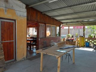 Foto 8 de VENTA - CASA CON LOCALES COMERCIALES -Bª JURAMENTO
