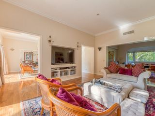Foto 16 de CASA EN ALQUILER DEL VISO, 6 AMBIENTES, CON PILETA