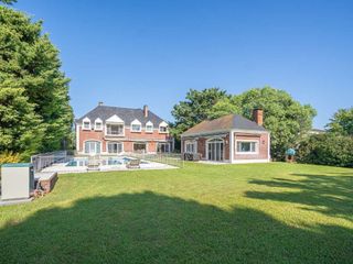Foto 51 de CASA EN ALQUILER DEL VISO, 6 AMBIENTES, CON PILETA