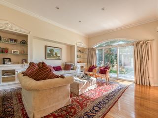 Foto 6 de CASA EN ALQUILER DEL VISO, 6 AMBIENTES, CON PILETA