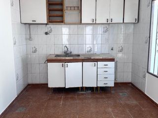 Foto 5 de Casa en alquiler de 3 dormitorios c/ cochera en Maipú