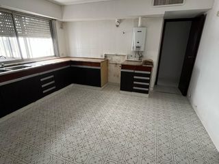 Foto 6 de Departamento en alquiler de 3 dormitorios en Concordia