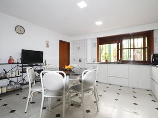 Foto 9 de VENTA CASA 5 AMBIENTES 2 COCHERAS PLAYROOM  DEVOTO