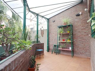 Foto 10 de VENTA CASA 5 AMBIENTES 2 COCHERAS PLAYROOM  DEVOTO