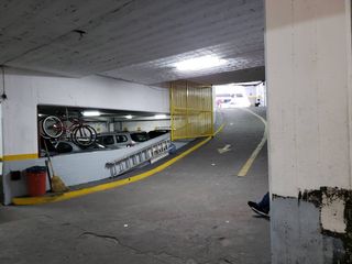 Foto 3 de DOS COCHERAS ESCUCHA OFERTA !!