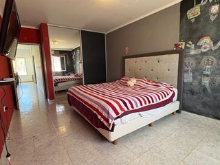 Foto 43 de VENTA CASA 5 DORMITORIOS AV. SAN MARTIN