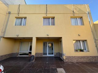 Foto 70 de VENTA CASA 5 DORMITORIOS AV. SAN MARTIN