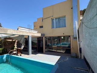 Foto 60 de VENTA CASA 5 DORMITORIOS AV. SAN MARTIN