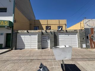 Foto 1 de VENTA CASA 5 DORMITORIOS AV. SAN MARTIN