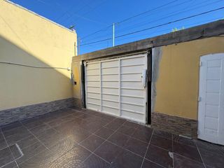 Foto 71 de VENTA CASA 5 DORMITORIOS AV. SAN MARTIN