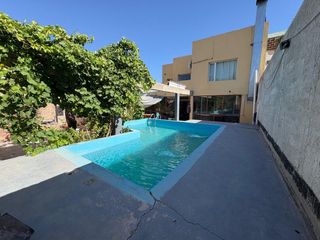 Foto 59 de VENTA CASA 5 DORMITORIOS AV. SAN MARTIN