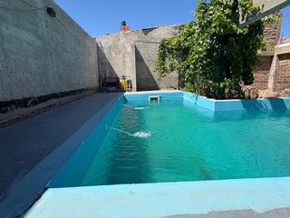 Foto 62 de VENTA CASA 5 DORMITORIOS AV. SAN MARTIN