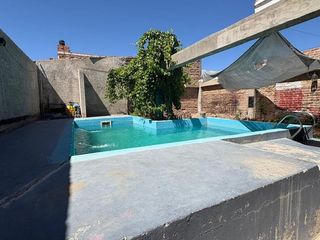 Foto 61 de VENTA CASA 5 DORMITORIOS AV. SAN MARTIN