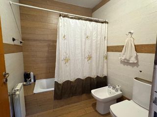 Foto 56 de VENTA CASA 5 DORMITORIOS AV. SAN MARTIN