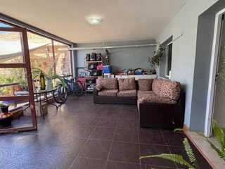 Foto 23 de VENTA CASA 5 DORMITORIOS AV. SAN MARTIN