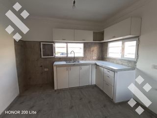 Foto 8 de En Venta, Casa 2 dormitorios, en planta baja, B° 5 Soles Plottier