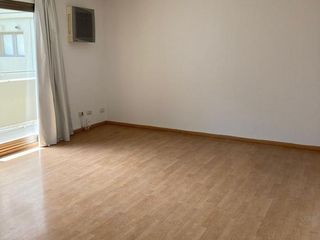 Foto 7 de DEPARTAMENTO ALQUILER 2 AMB  BARRACAS AL FRENTE C/COCH