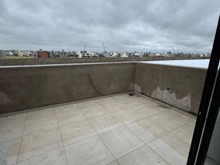Foto 5 de Oficina en ALQUILER en Colinas de Manantiales, amplia y luminosa, a estrenar en planta alta.  Apto profesional