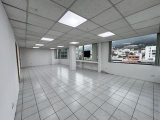 Foto 10 de Renta Oficina 60M2 La Vozandes/Incluye Parqueadero