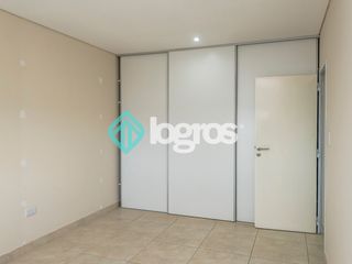 Foto 43 de Dúplex financiado en venta de 3 dormitorios en Grand Bourg