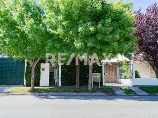 Foto 1 de Venta Casa 3 dorm Planta Baja - Barrio Confluencia