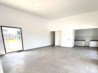Foto 10 de Venta Casa Haras Escobar 5 ambientes
